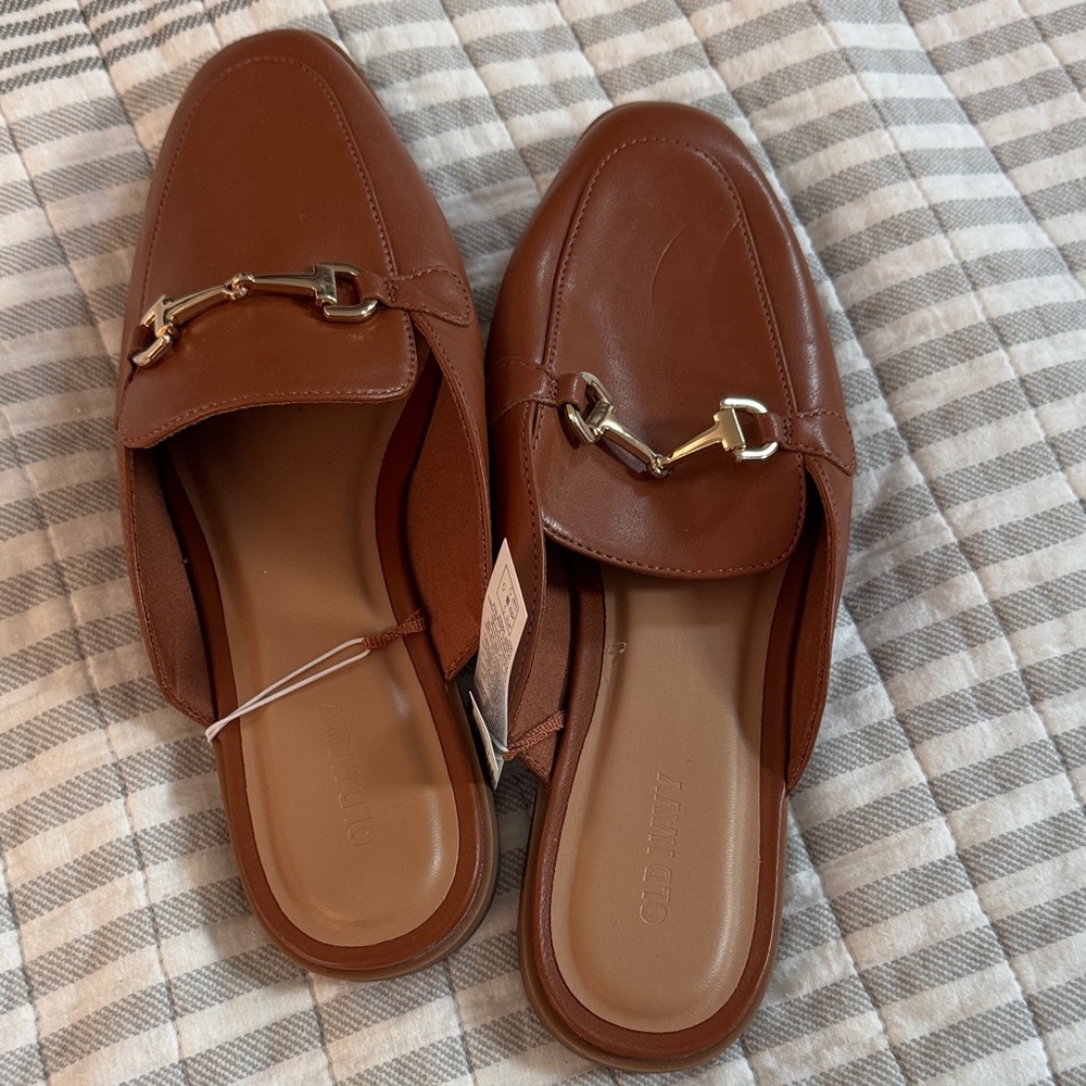 Old Navy Tan Mules with Gold Buckle